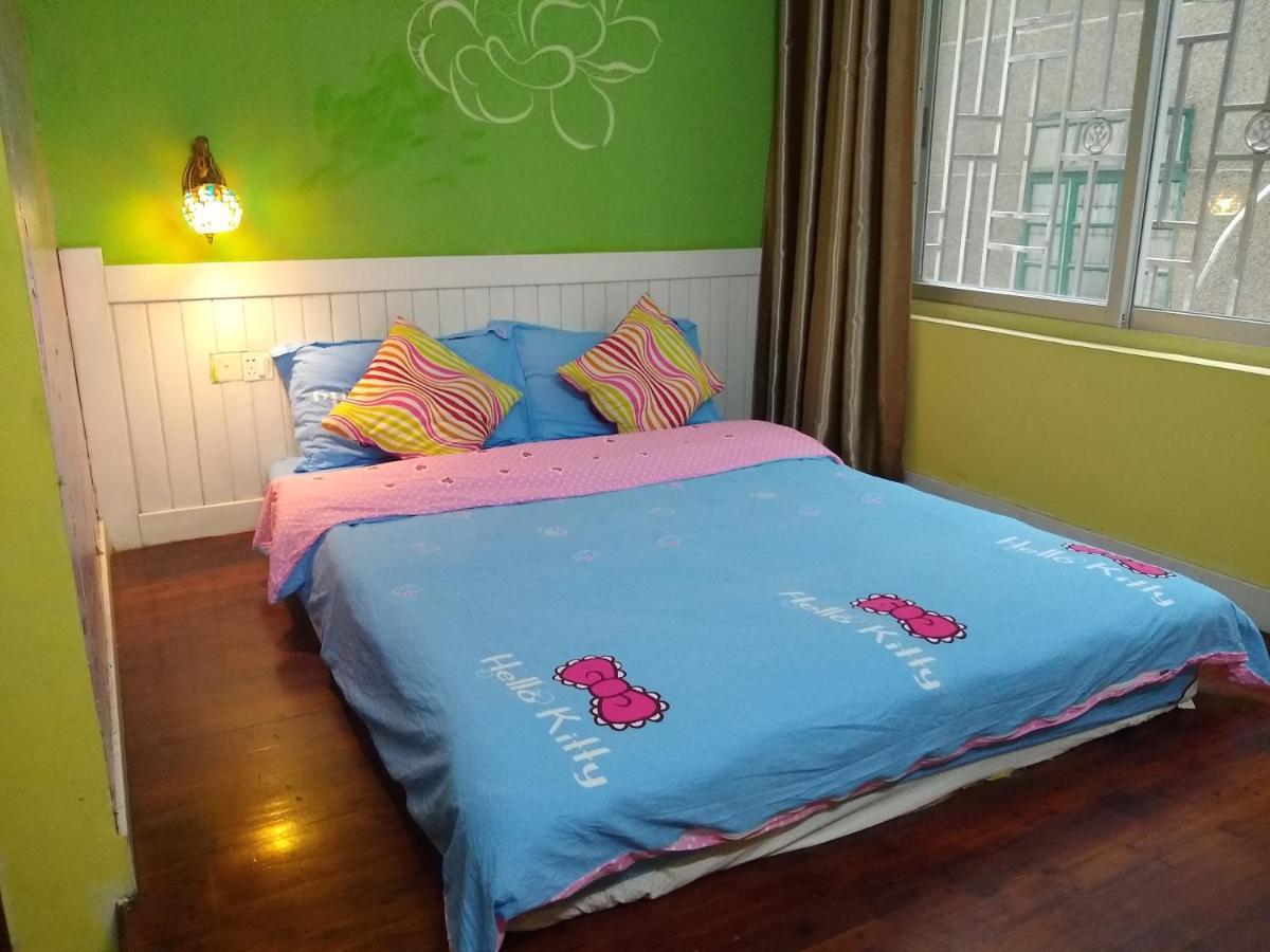Yangshuo How Flowers Hostel Bagian luar foto