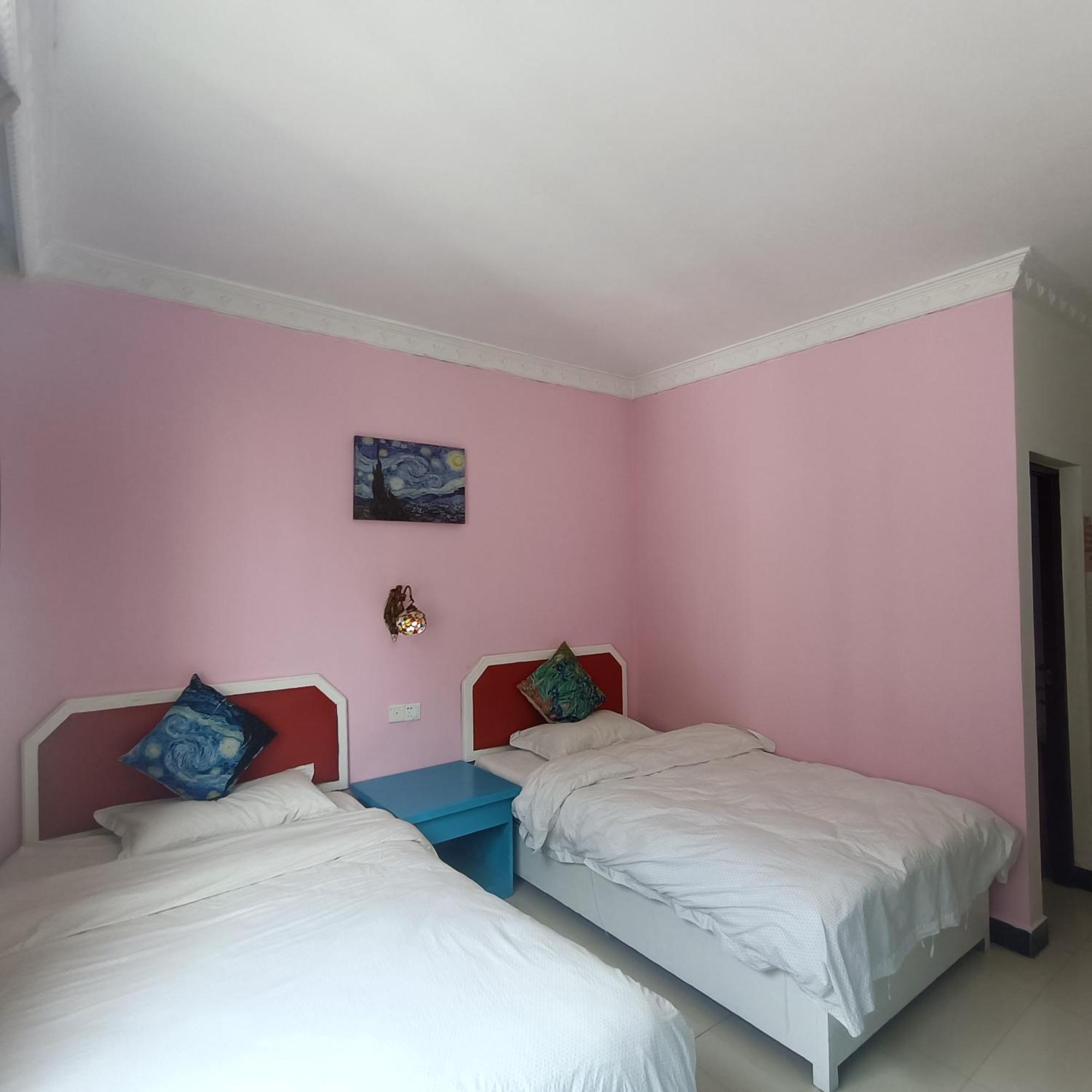 Yangshuo How Flowers Hostel Bagian luar foto