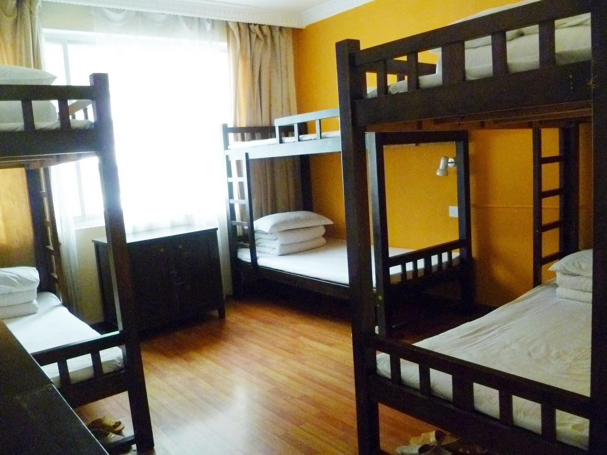 Yangshuo How Flowers Hostel Bagian luar foto